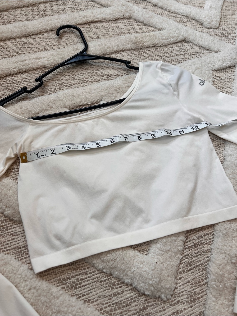 ALO Asymmetric Sheer Glow Long Sleeve XS Ivory Cream - Picture 5 of 12